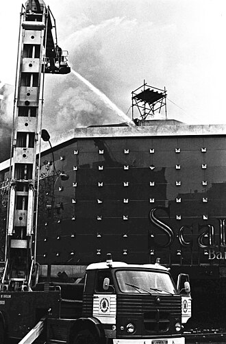 Intervención de los servicios de emergencia en la sala de fiestas Scala en 1978