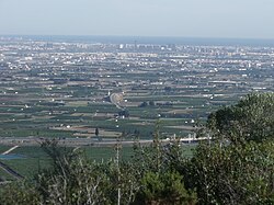 Localización de la primera corona metropolitana en la red urbana valenciana