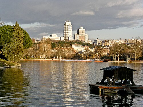 La Casa de Campo, amplia zona verde contigua a Madrid.