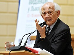 Zygmunt Bauman, teórico de la modernidad líquida.