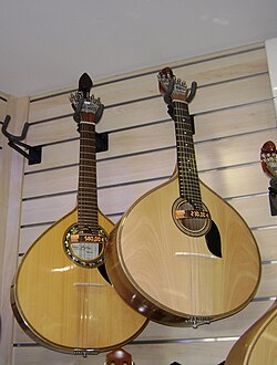 Guitarra portuguesa de Coímbra y de Lisboa.