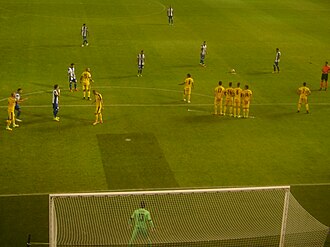 Instante de un partido oficial disputado por el conjunto eibarrés.