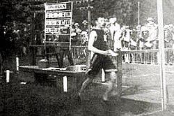 Fotografía histórica y datos personales de Michel Théato en registros deportivos