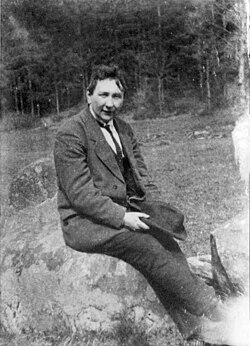 Retrato fotográfico de Jaroslav Hašek en Praga en 1921