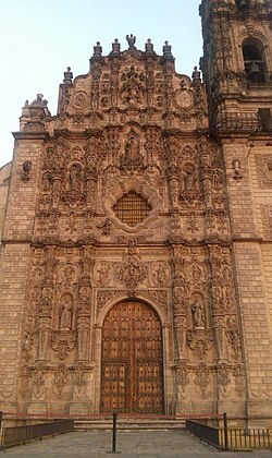Fachada del Museo Nacional del Virreinato en Tepotzotlán
