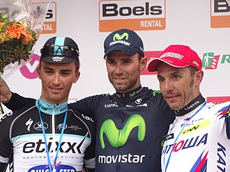 Alejandro Valverde celebrando su victoria en la Lieja-Bastoña-Lieja 2015