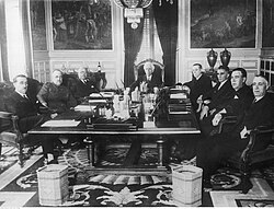 Reunión del Consejo de Ministros presidido por Manuel Portela Valladares en diciembre de 1935.