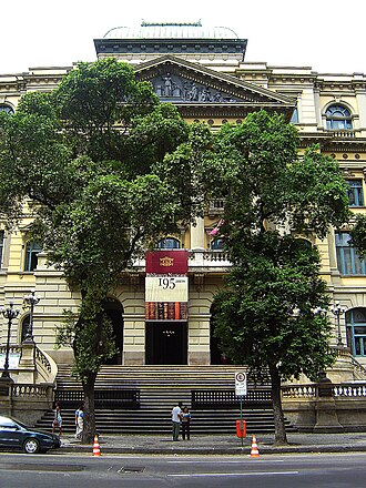 Fachada de la Biblioteca Nacional de Brasil
