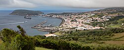 Vista general panorámica de la zona costera de Horta