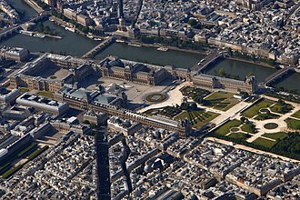 Vista general del Palacio del Louvre