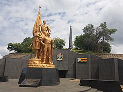 Estatua del soldado desconocido en el Acre de los Héroes Nacionales en Harare
