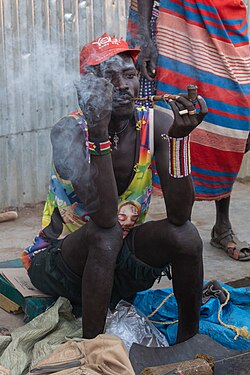 Fumador de tabaco en Sudán del Sur