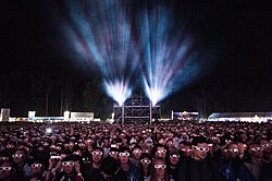 Público con gafas 3D en un concierto de Kraftwerk