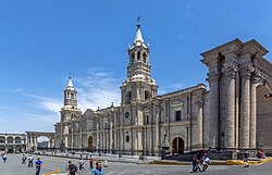 Catedral de Arequipa en el centro histórico