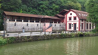 Central hidroeléctrica del museo Under the Town en Serbia
