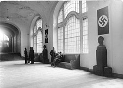 Pasillo principal de la sede central de la Gestapo en Berlín