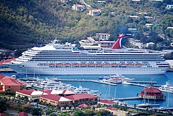 Crucero en la Isla de Santo Tomás