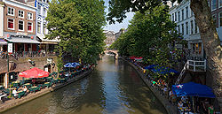 Oudegracht en el centro de Utrecht