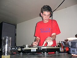 Skream mezclando en directo