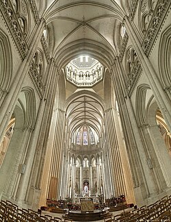 Bóveda de crucería gótica de la catedral de Coutances , Francia