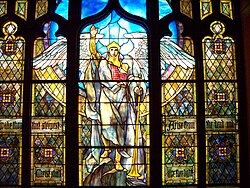 Ángel de la Resurrección, obra de la firma Tiffany en América.