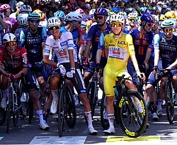 Isaac del Toro y Tadej Pogačar en el Tour de Francia