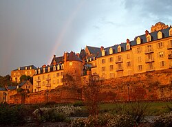 Restos arqueológicos de la muralla romana en el casco antiguo de Le Mans