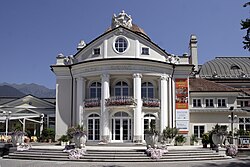Kurhaus o salón balneario en Merano