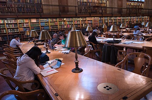 Usuarios en la Biblioteca Pública de Nueva York