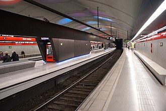 Tren en servicio comercial de la Línea 1