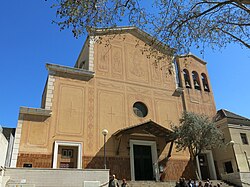 Fachada de la Iglesia de Santa María de Sants