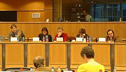 Rueda de prensa de la bancada del partido en la sede parlamentaria de la Unión Europea en Estrasburgo
