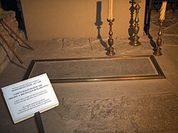 Tumba de Filippo Brunelleschi en la cripta