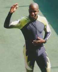 Donovan Bailey en la pista de atletismo