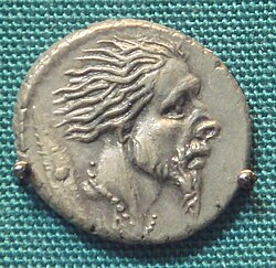 Denario de plata romano con la cabeza de un galo cautivo
