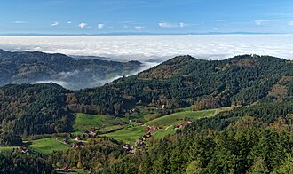 Vista panorámica desde el monte Hohfelsen, cerca de Seebach