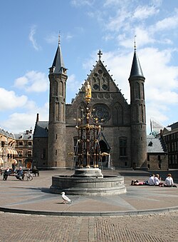 Vista del Binnenhof y la Ridderzaal