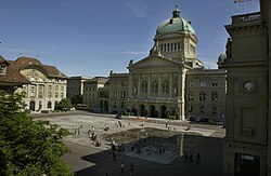 Plaza del Parlamento norte y Bundesplatz