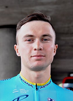 Retrato y datos del ciclista Alexéi Lutsenko