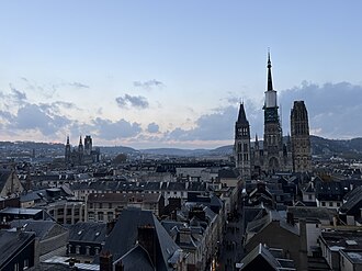 Panorámica de Ruan con la catedral y la abadía