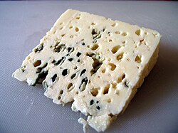 Fotografía del queso Roquefort, uno de los más conocidos de Francia