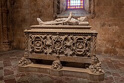 Túmulo del poeta en el Monasterio de los Jerónimos