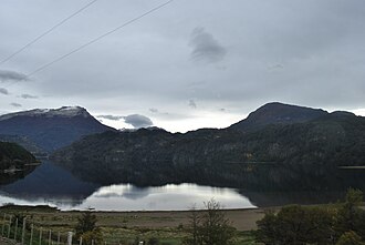 Fotografía del Lago Elizalde cerca de la localidad de Villa Frei en la Región de Aysén