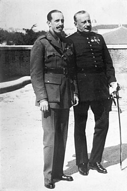 Fotografía histórica de Alfonso XIII junto a Miguel Primo de Rivera.