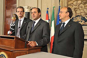 Fotografía de Antonio Di Pietro en una sesión parlamentaria