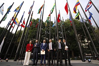Ceremonia conmemorativa del 52° aniversario de la firma del Tratado de Tlatelolco en la Plaza de las Tres Culturas