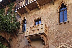 Balcón de la llamada Casa de Julieta