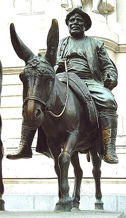 Estatua de Sancho Panza y su rucio
