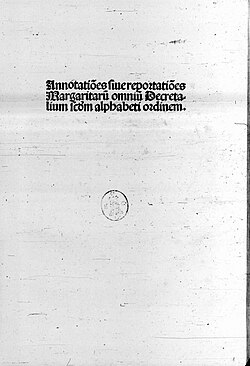 Ejemplar histórico con portada gótica de Margarita Decretalium