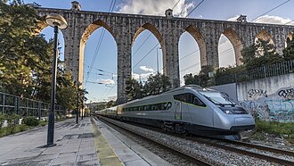 Tren Alfa Pendular de Comboios de Portugal